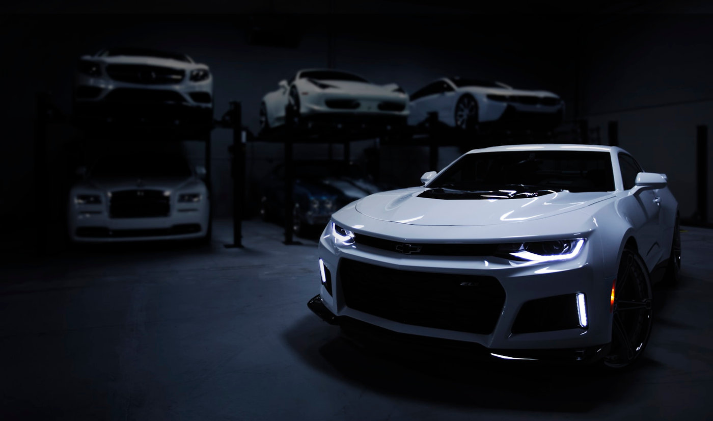 How Is AI Used in the Automotive Industry? 7 Key Uses